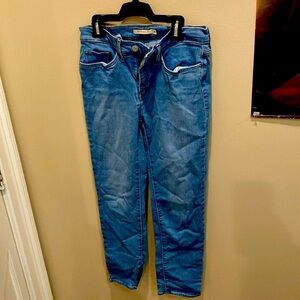 Levi’s shaping slim